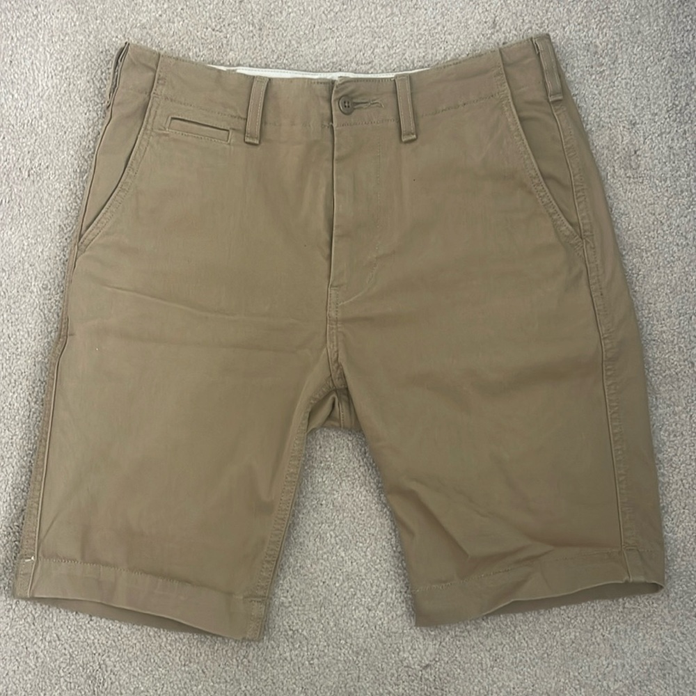 Levi’s Men's Size 29 Casual Chino Shorts Flat Front Beige Khaki